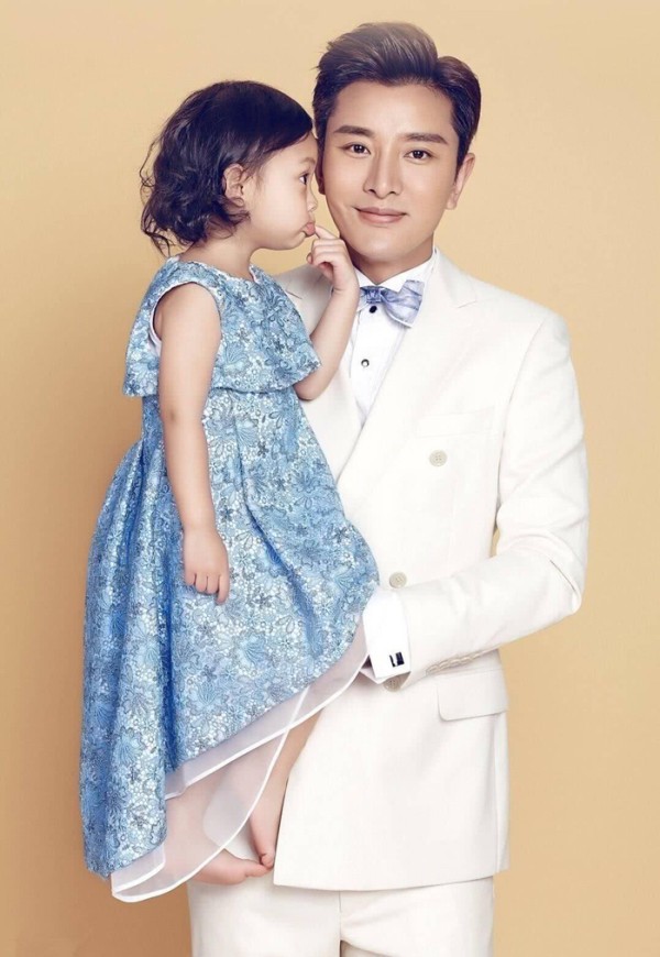 时隔半年，贾乃亮首次与粉丝<a target=