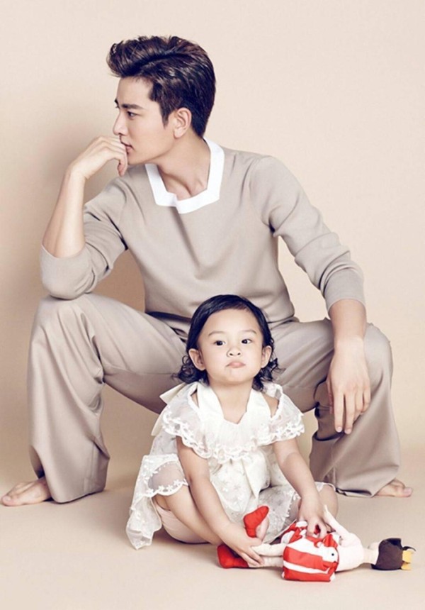 时隔半年，贾乃亮首次与粉丝<a target=