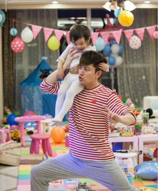 甜馨跟外教学英语 贾乃亮自创逗比记忆法