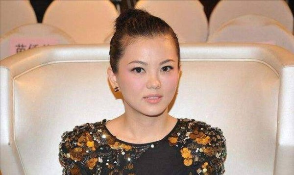 细数这3位女星，个个都是人间富贵花，张莉更是身价上亿