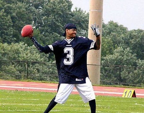 橄榄球球员多少钱