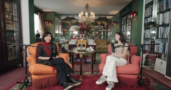 ▲章泽天（右）和刘嘉玲（图/视频截图）