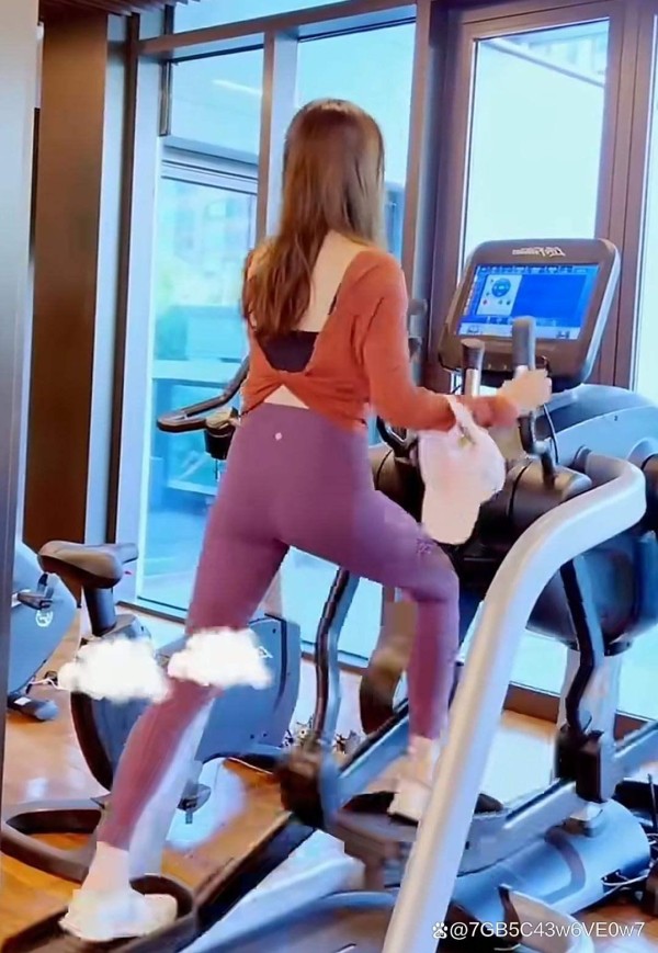 江疏影健身照爆火：荧幕女神的自律生活与健康哲学
