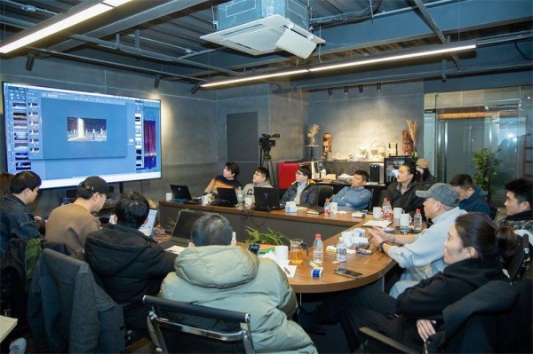 从街拍女神到片场戏骨，七七这一年经历了怎样的魔鬼蜕变？