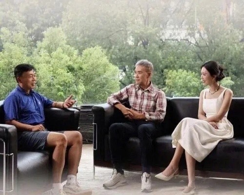 田朴珺演过《甄嬛传》，王石活在《甄嬛传》