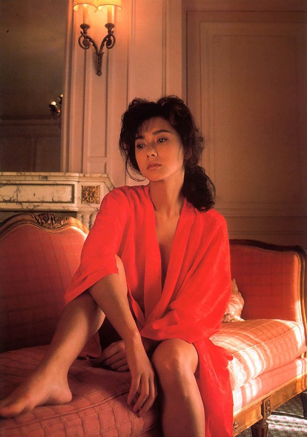 日本演员主持人齐藤庆子（斉藤 慶子 / Saitō Keiko）艺术情绪写真集《《採光の個室》《《誘惑》