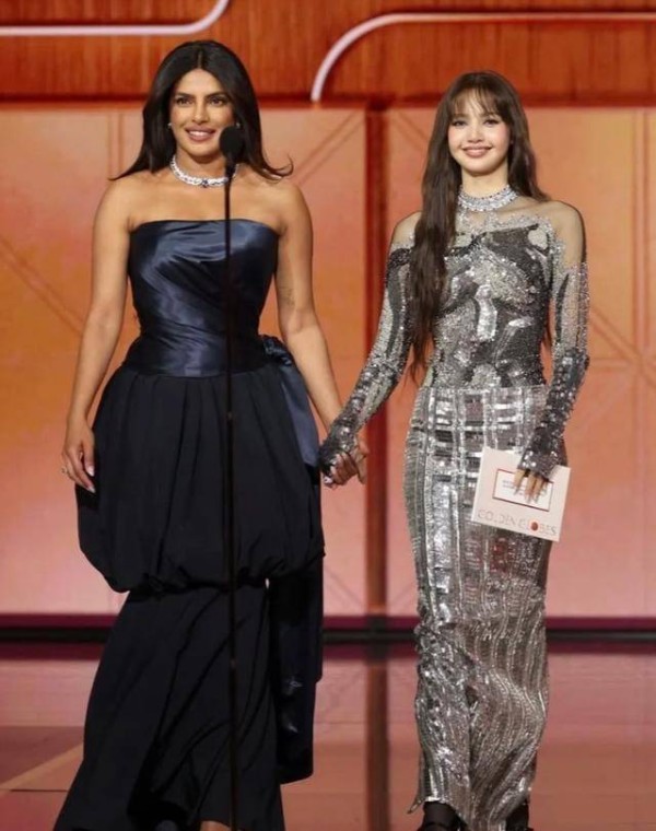 赛琳娜老公被网友p掉爆炸头