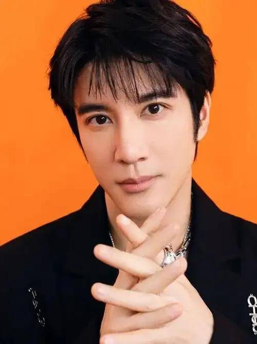 娱乐圈11位明星学历高的离谱，原来学神都在偷偷搞事业?