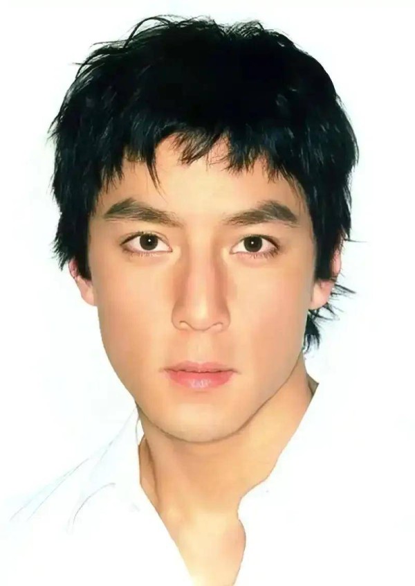 娱乐圈11位明星学历高的离谱，原来学神都在偷偷搞事业?