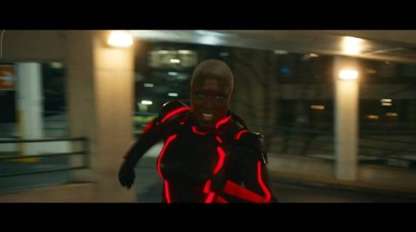 一段超级快惊心动魄的追逐战，创战神