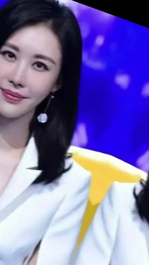 田朴珺回应舆论标签，坚持自我风格