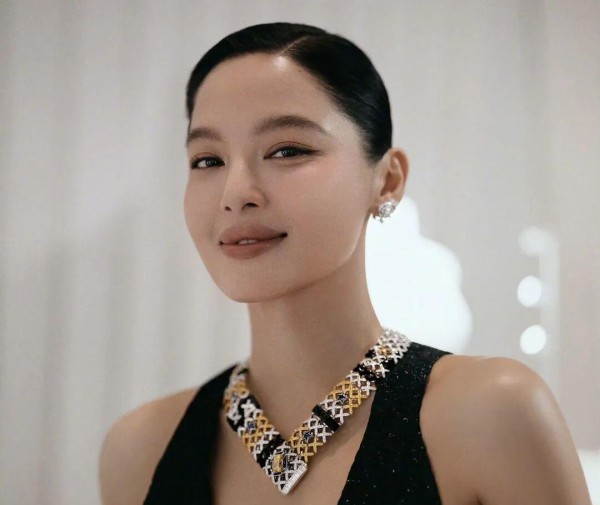 娱乐圈情感漩涡：明星们的纠葛与和解