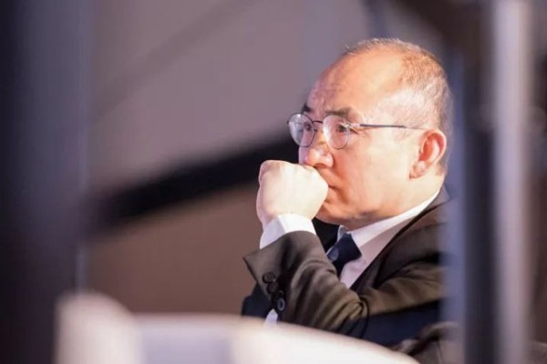 曾套现300亿，潘石屹赴美后资产遭“没收”？如今又想回国卖苹果