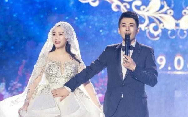 网红半个亿办婚礼却赚回一个亿，事后涨粉千万，还与成龙交为朋友