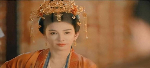 黄奕回应《似锦》演配角：只要不下牌桌，就有翻盘的机会！该你红