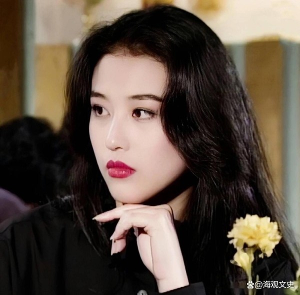 重温周海媚时光：眉眼藏情韵，岁月留影，演绎经典永刻心间