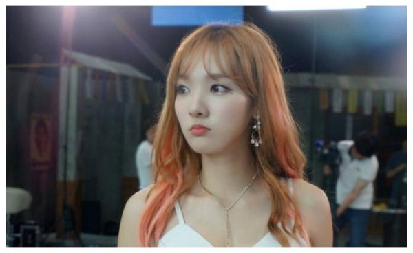 从一线女团到三流女主播，韩国女团的过气速度，国内观众很难想象