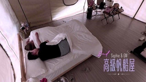 女神配对计划｜曾憧憬与叶倩文温馨共眠 五对CP醒来瞬间曝光