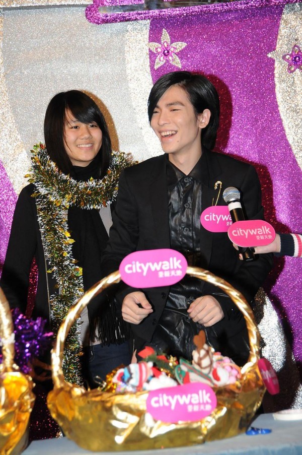 金牌经纪人林有慧：萧敬腾音乐背后的灵魂伴侣与事业推手