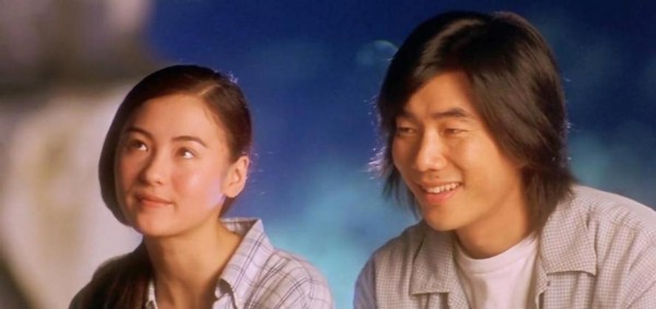 谢霆锋没想到张柏芝也没想到，两人在杭州吉利星愿活动现场相遇，任贤齐空降拥抱支持引发热议