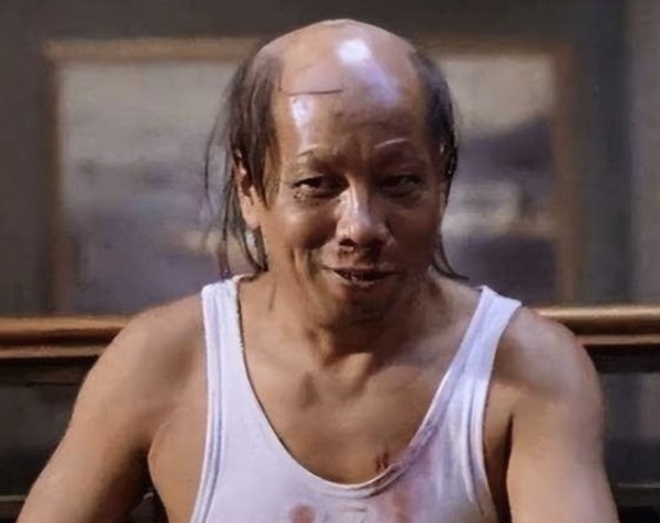 送别梁小龙：踢碎“东亚病夫”牌匾，早已超越银幕，成为刻在几代人记忆里的民族气节象征。