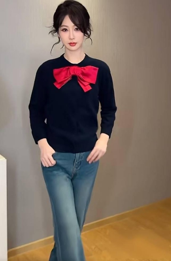 文旅疯玩杨紫跳舞梗，小猴紫俏皮回应：这两天走好多路咯