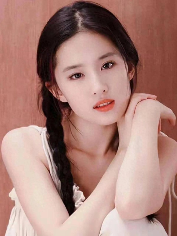 刘亦菲迷弟迷妹大赏：娱乐圈掀起“神仙姐姐”热潮