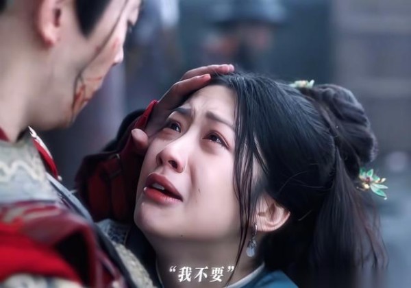 关晓彤鹿晗恋情成公关筹码？揭秘资本操控明星情感的冷酷算计