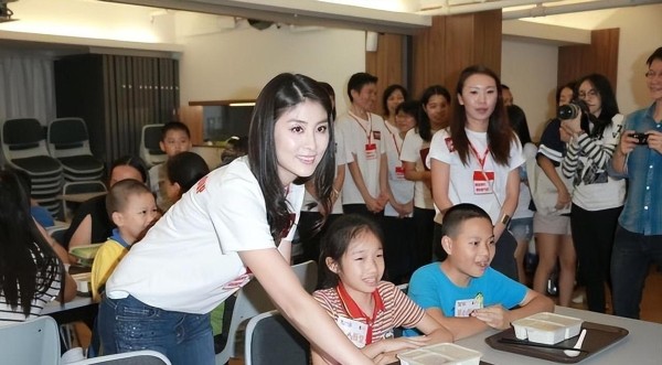 超十亿捐款的明星慈善家,他们如何以爱心照亮人生舞台