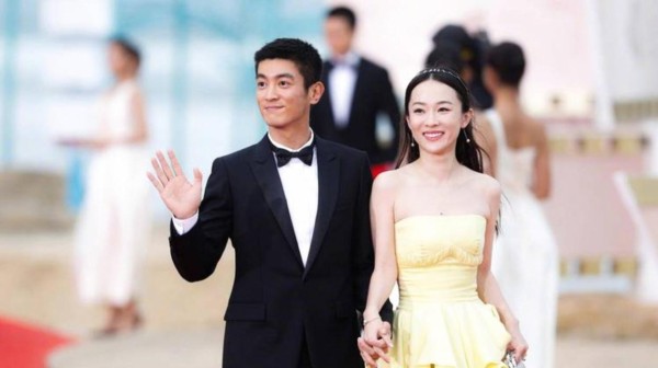 演艺圈那些明星夫妻，感情不仅经营得细致入微，还越来越有夫妻相模样越来越像，背后故事让人感慨爱情的力量和坚持的价值