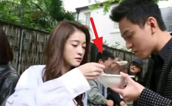 曾是章子怡接班人，和关晓彤平起平坐，竟因一碗汤跌入十八线！