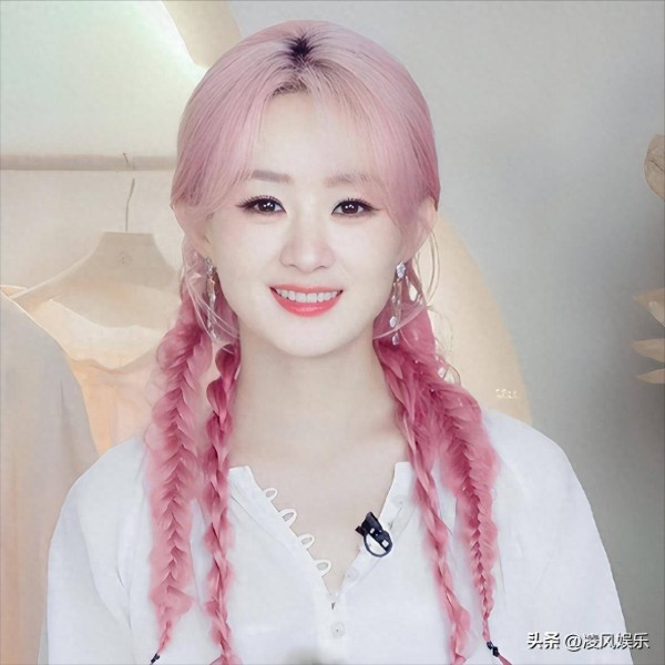 赵丽颖的口碑快速下滑，原因也许与她的文盲争议有关