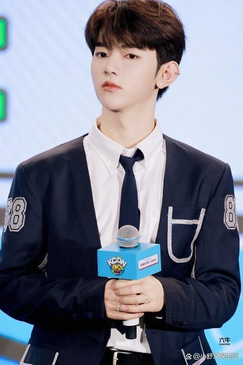 章昊争议言论曝光：爱豆生活，你敢来试试吗？