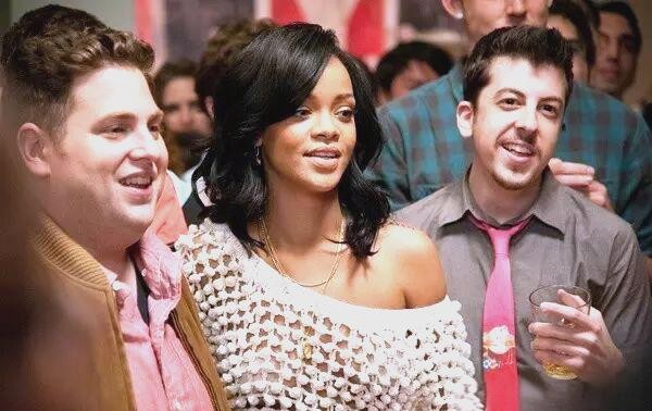 好莱坞狂欢派对：科幻喜剧中的明星奇遇