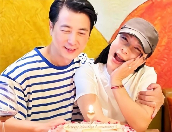 隐婚23年！夏老师晒证硬刚保剑锋：我陪你成名，你让我没活路