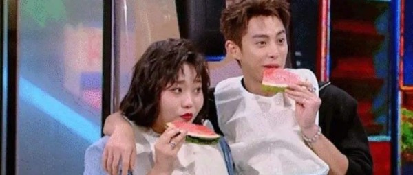 “暖心大男孩”王鹤棣：李雪琴因体重自卑，被他一个动作轻松化解