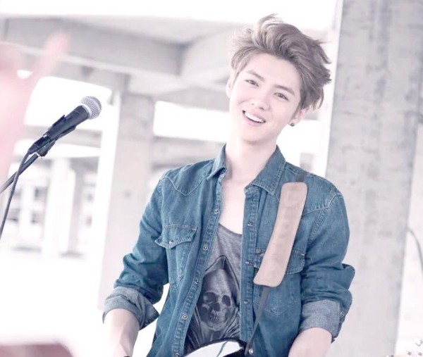 鹿晗的星盘配置解读：自由与爱情的追求