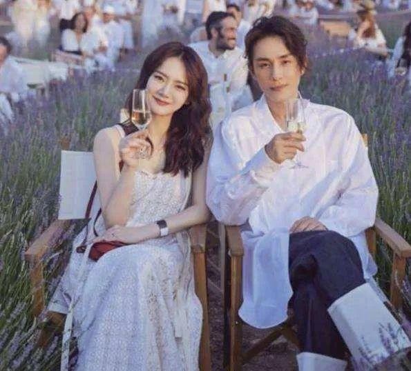 明星命运解析：戚薇与李承铉的爱情与星盘揭秘