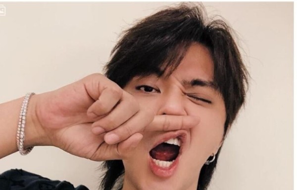 青衫拂尘：罗志祥刚刚接受了最新的采访，透露了几个重要的点。
第一，自己虽然事业上大受打击，但是收入还是没问题的，有投资，有经营潮牌店，经济上不存在什么困难。
第二，自己从来都没有说要退出娱乐圈，这段时间就是休息而已。
第三，很多媒体都在瞎写，他心里都记着呢。
第四，现在最高兴的事情，就是看到妈妈每天都很开心。
对罗志祥来说，他如今事业的中心除了台湾之外，就是东南亚了，特别是在泰国，甚至还特意出了一...