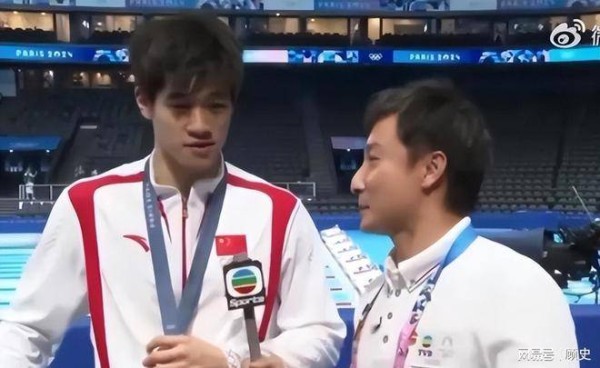 痛快！潘展乐用几个字让明星沦为笑话，华少真把自己当少爷了？