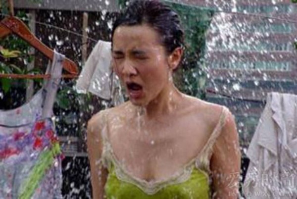 星热点:小宋佳吻戏大尺度剧照 宋佳吻戏视频集锦 第2张