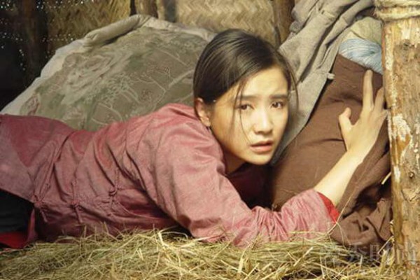 星热点:小宋佳吻戏大尺度剧照 宋佳吻戏视频集锦 第3张