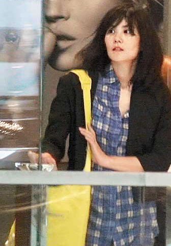 风吹草动，便可引发娱记倾巢出动的明星