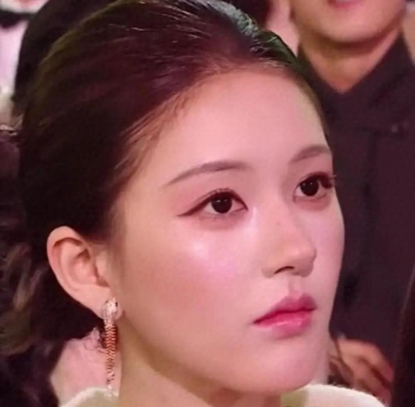 星光大赏红毯：女演员风格大秀与综合实力比拼