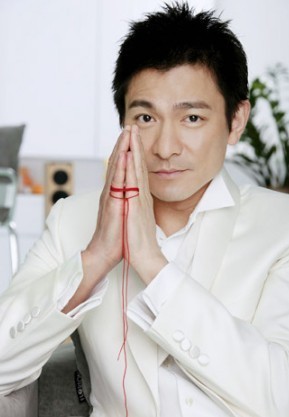 惨遭破相有惊人谜团的十大明星