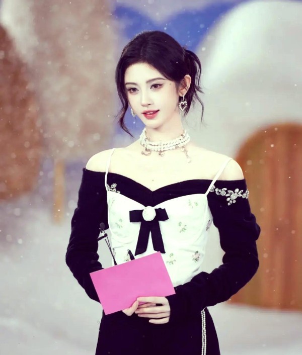 明星合作纠纷事件揭示行业规则问题