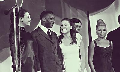 檀健次的综艺旅程：从《快乐大本营》到《嗨放派》