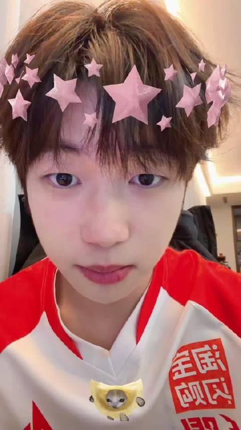 崽子哥是手势舞天才吧