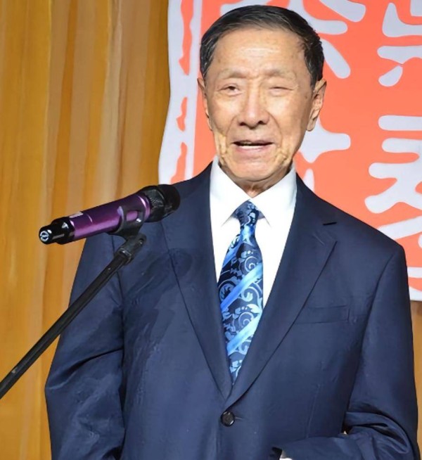 杨振华去世不到3小时，评论区发生的一幕让人寒心