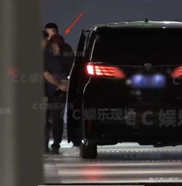 娱乐圈新恋情疑云，李昀锐孟子义绯闻引爆期待